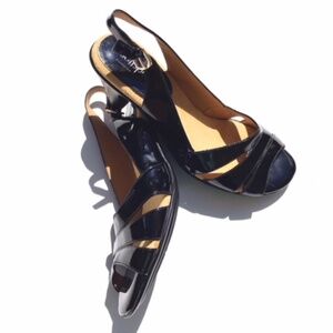 NWOT size 8.5 Narrow black Softspots Neima heeled sandals